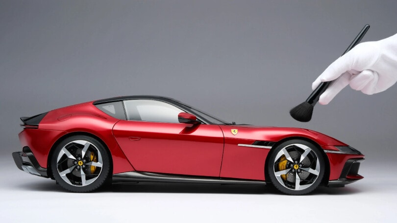 Arriva modellino della Ferrari 12 Cilindri: costa più di una Panda!