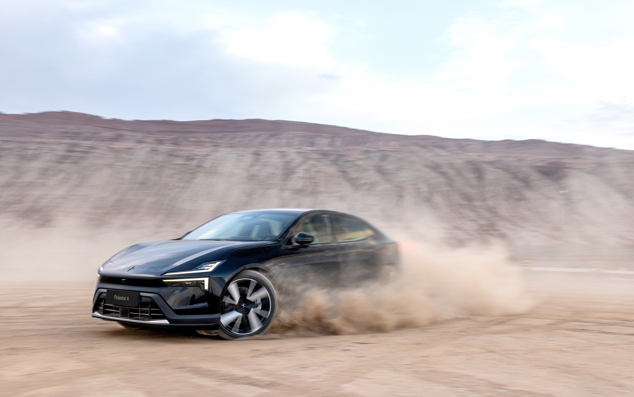 Polestar 4, la prova del Suv nel club dei 500