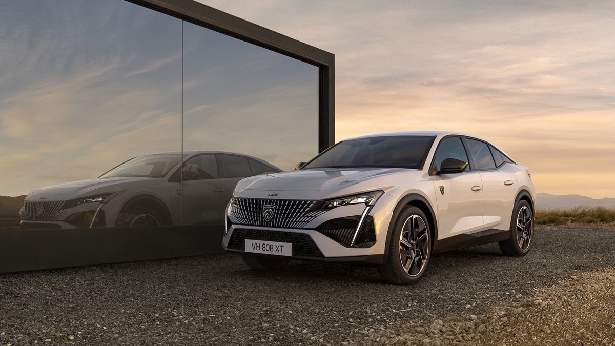 Peugeot e-408, l'alternativa che mancava