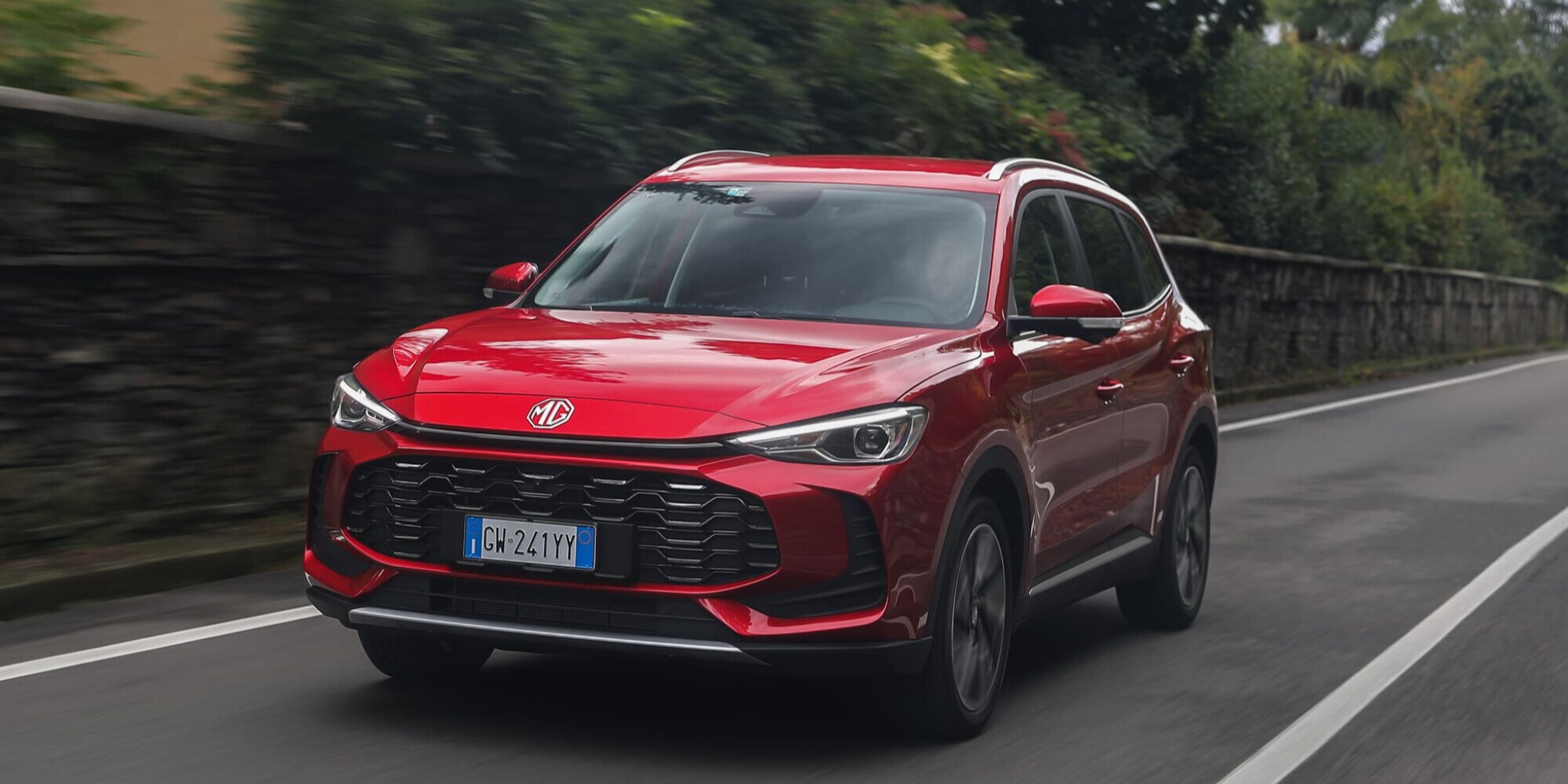 MG ZS Hybrid+, prova del crossover ibrido super per qualità/prezzo