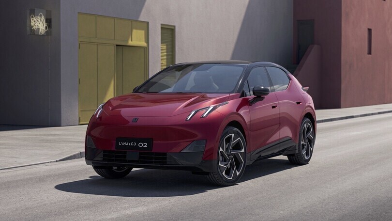 Lynk&Co 02, l'elettrica che scatta i selfie