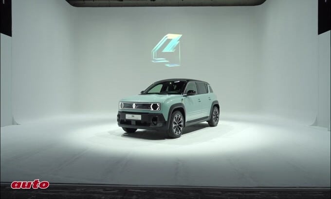 Nuova Renault R4 E-Tech: l'icona si fa elettrica