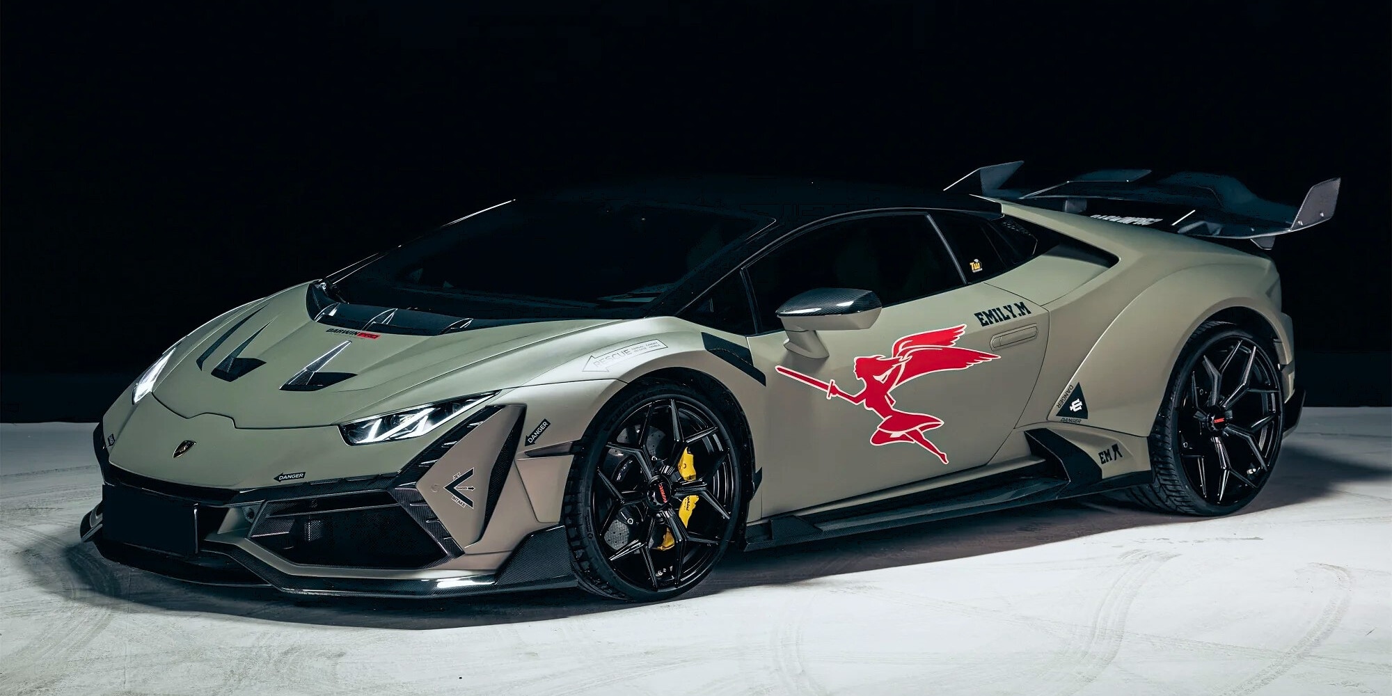 Lamborghini Huracan Evo, look da STO con bodykit DarwinPro