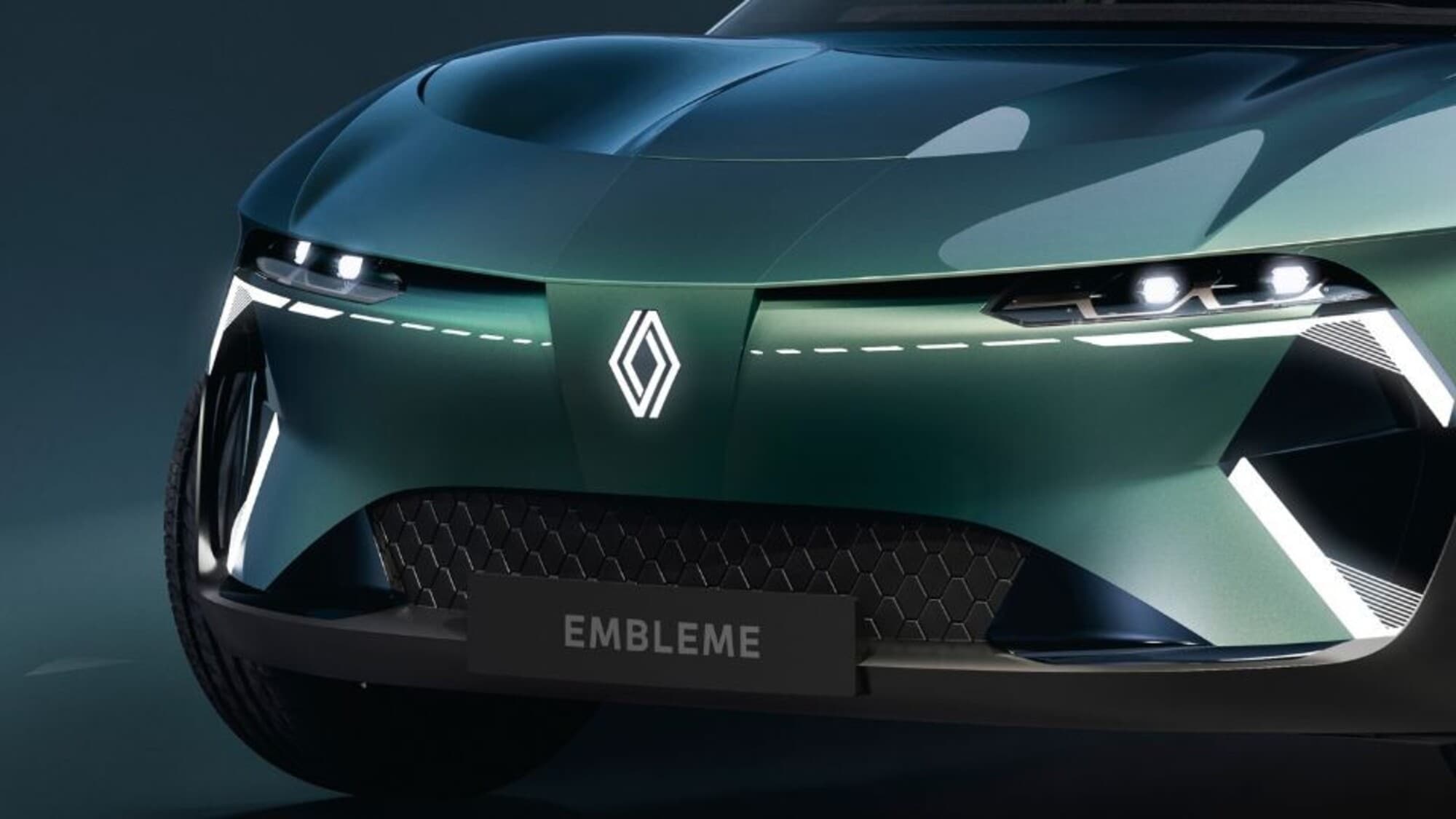 Renault, De Meo: Ecco come sarà il futuro elettrico. Vi stupiremo"