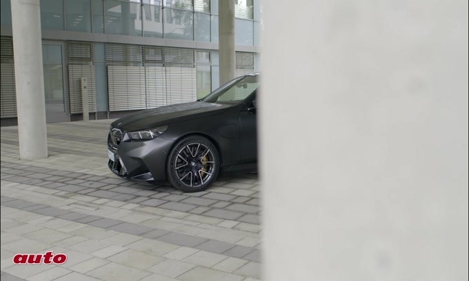 Nuova BMW M5, guarda qui la prova su strada