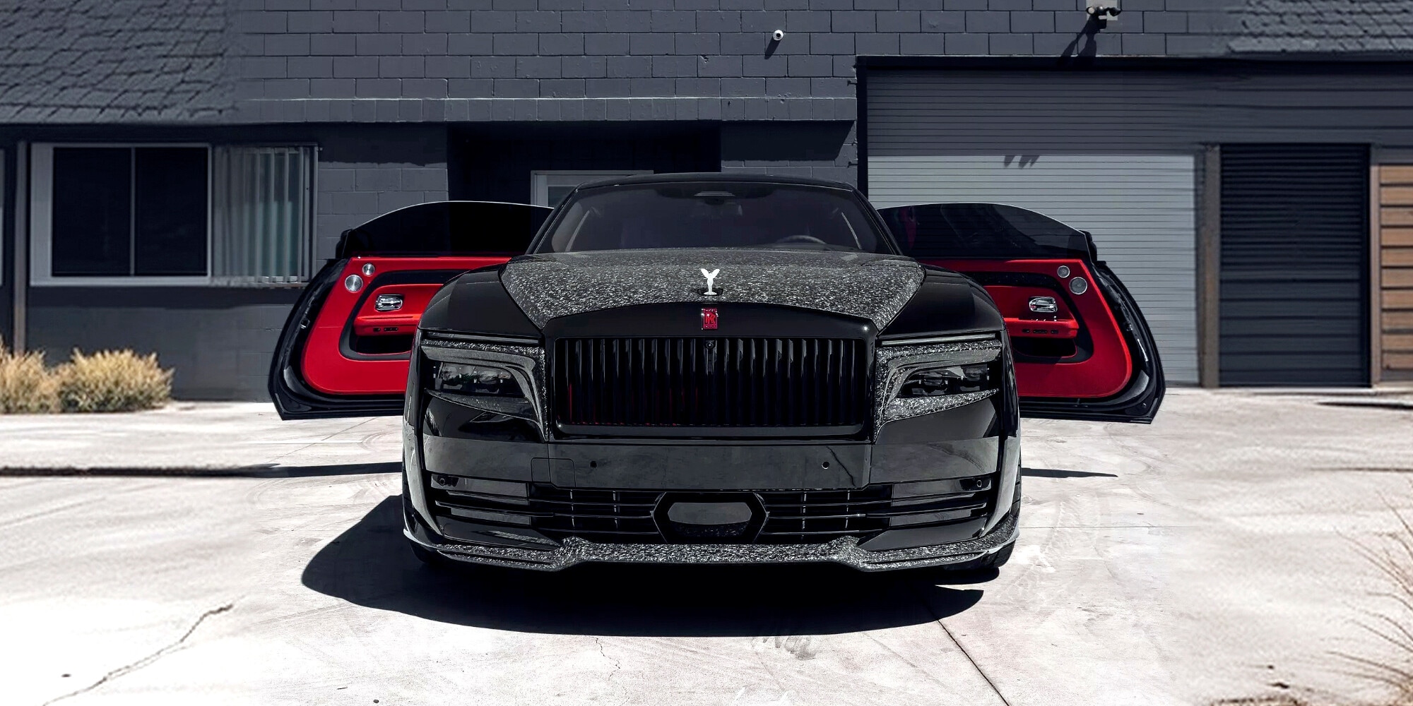Rolls-Royce Spectre by 1016 Industries, trionfo di carbonio