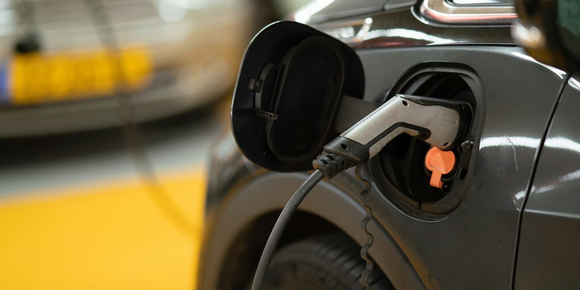 Auto elettriche, l’allarme Acea: “Necessaria un’azione urgente”