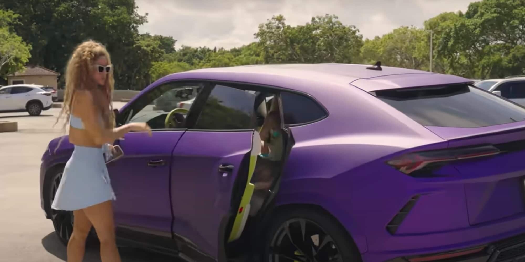Shakira vuole regalare a un fan la sua costosissima Lamborghini