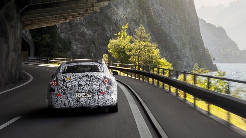 Nuova Mercedes CLA 2025