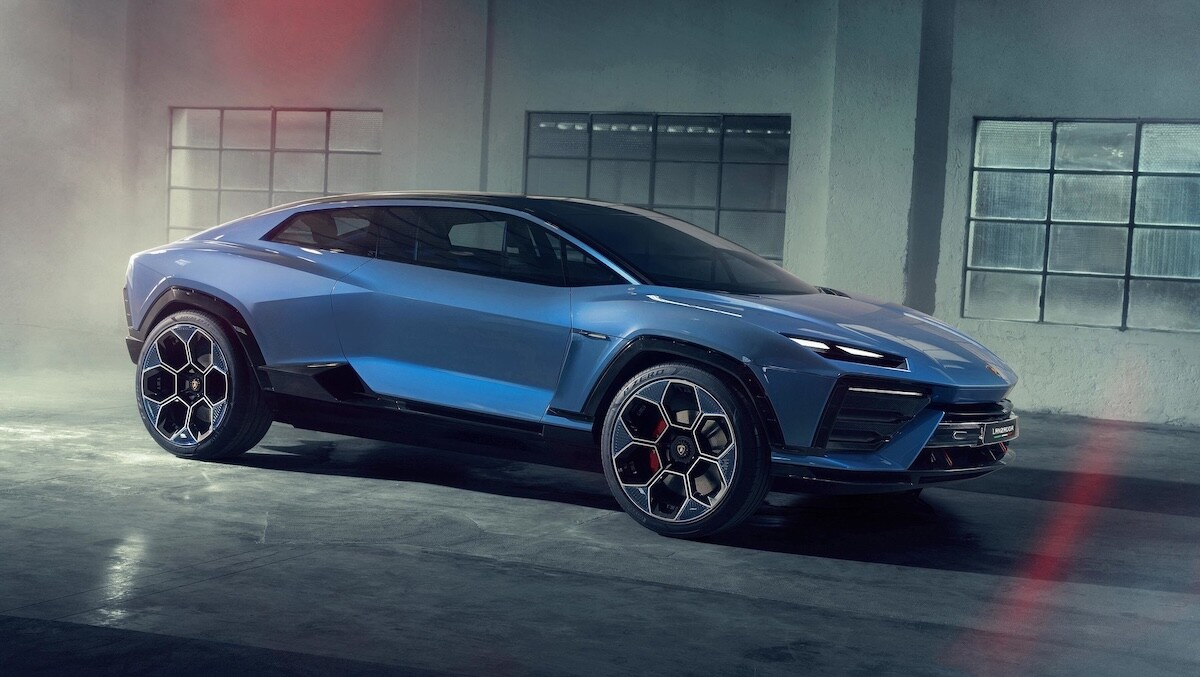 Lamborghini non cambia idea sull'elettrico: si farà e sarà un di più