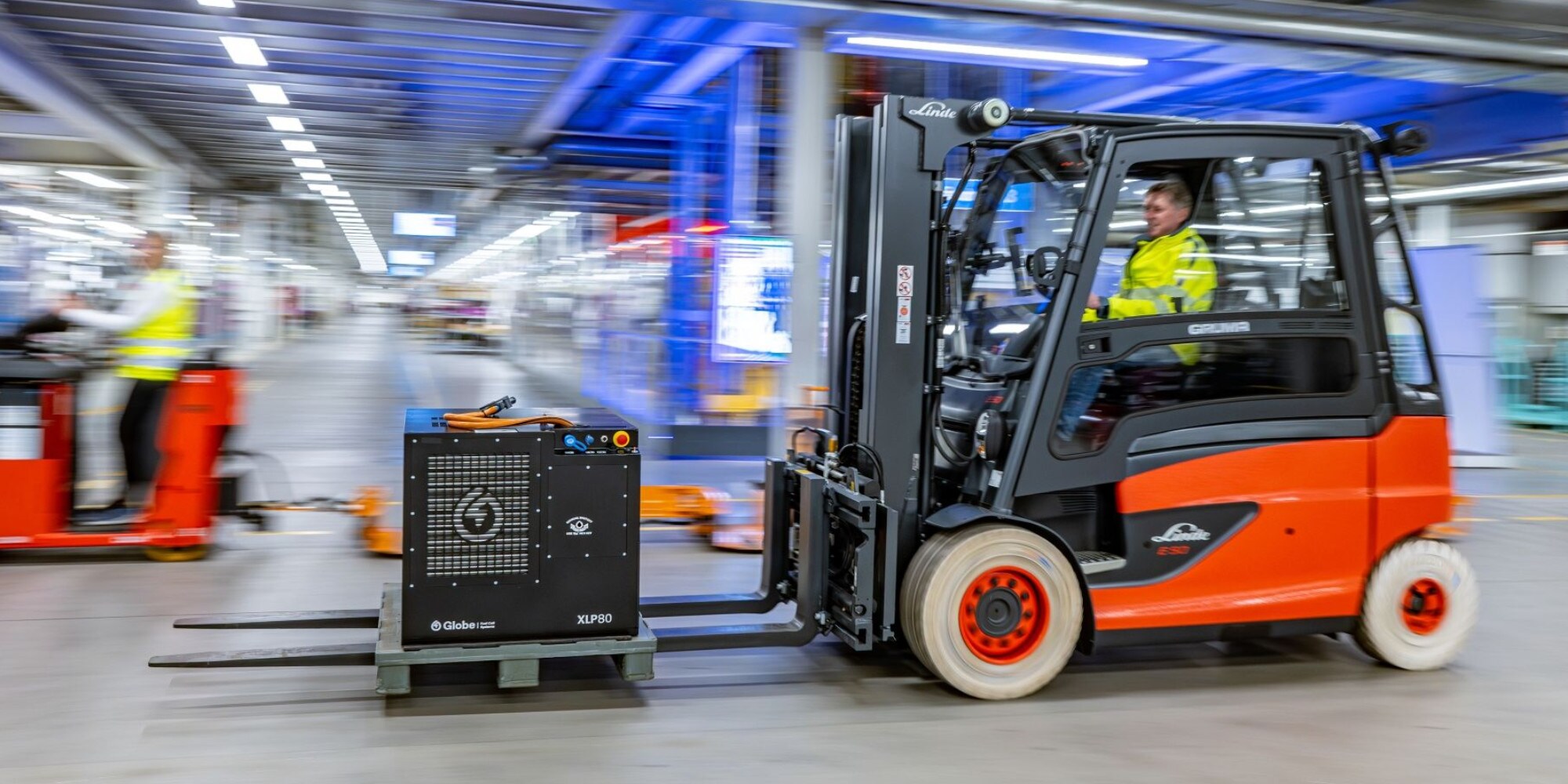 BMW punta sull'idrogeno, ma per la Logistica della fabbrica del futuro