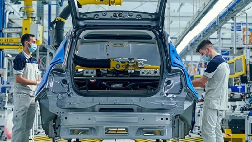 Stellantis ferma la produzione a Mirafiori: le date e i lavoratori coinvolti