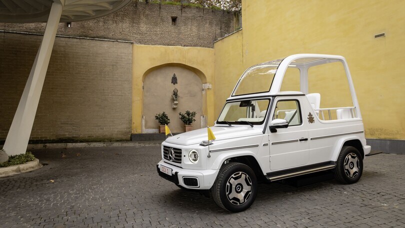 Una Papamobile elettrica per Francesco: è una Mercedes Classe G