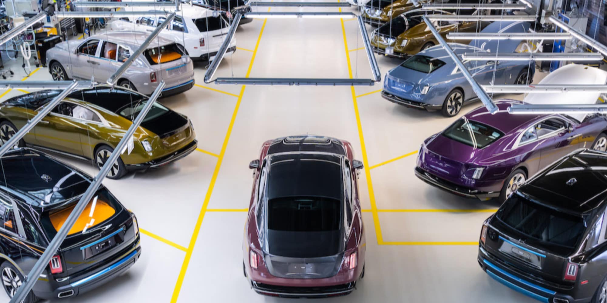 Lusso, perfezione e personalizzazione: i segreti di Rolls-Royce