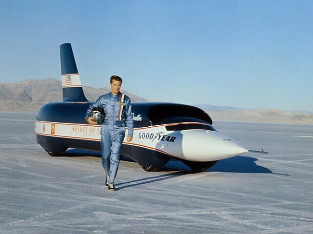L'automobile-jet più veloce e costosa del mondo è in vendita
