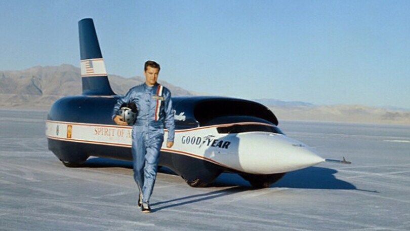 L'automobile-jet più veloce e costosa del mondo è in vendita