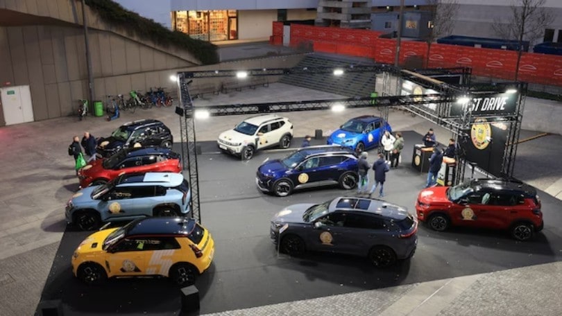 Partecipa ai test drive delle auto finaliste del Car of the Year 2025