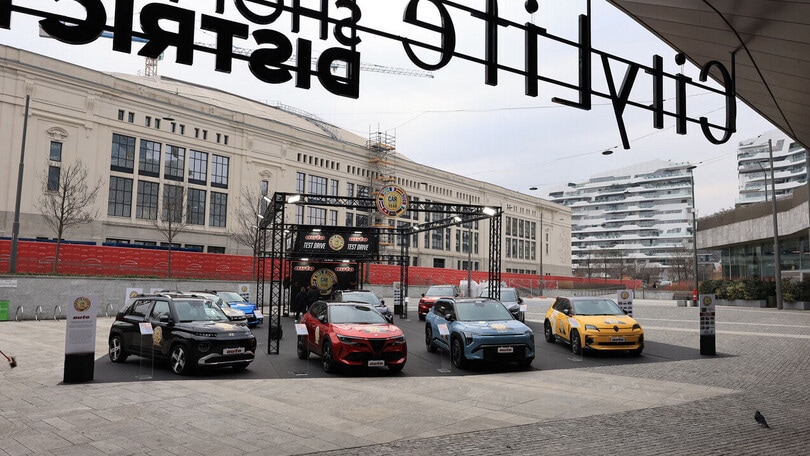 The Car of The Year 2025: Milano regina con le 7 finaliste