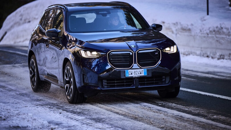 BMW X3 2025 su strada