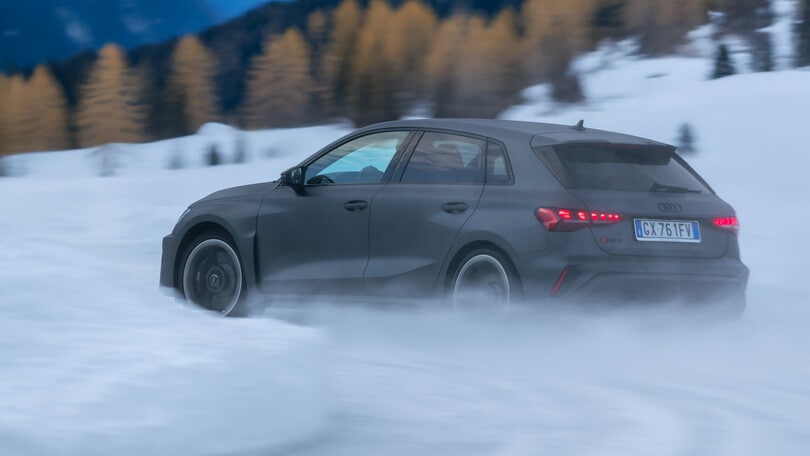 Nuova Audi RS3, il test