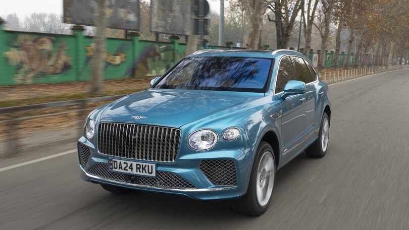 Bentley Bentayga Azure 3.0 V6 plug-in, la prova