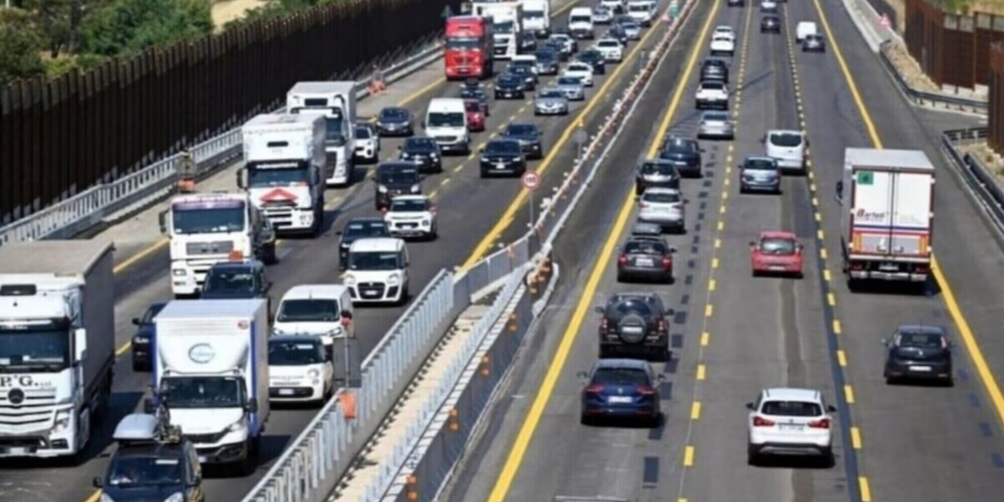 Autostrade, l'appello: servono investimenti per 40-50 miliardi