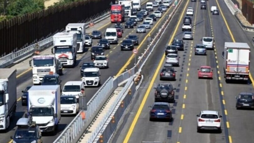 Autostrade, l'appello: servono investimenti per 40-50 miliardi