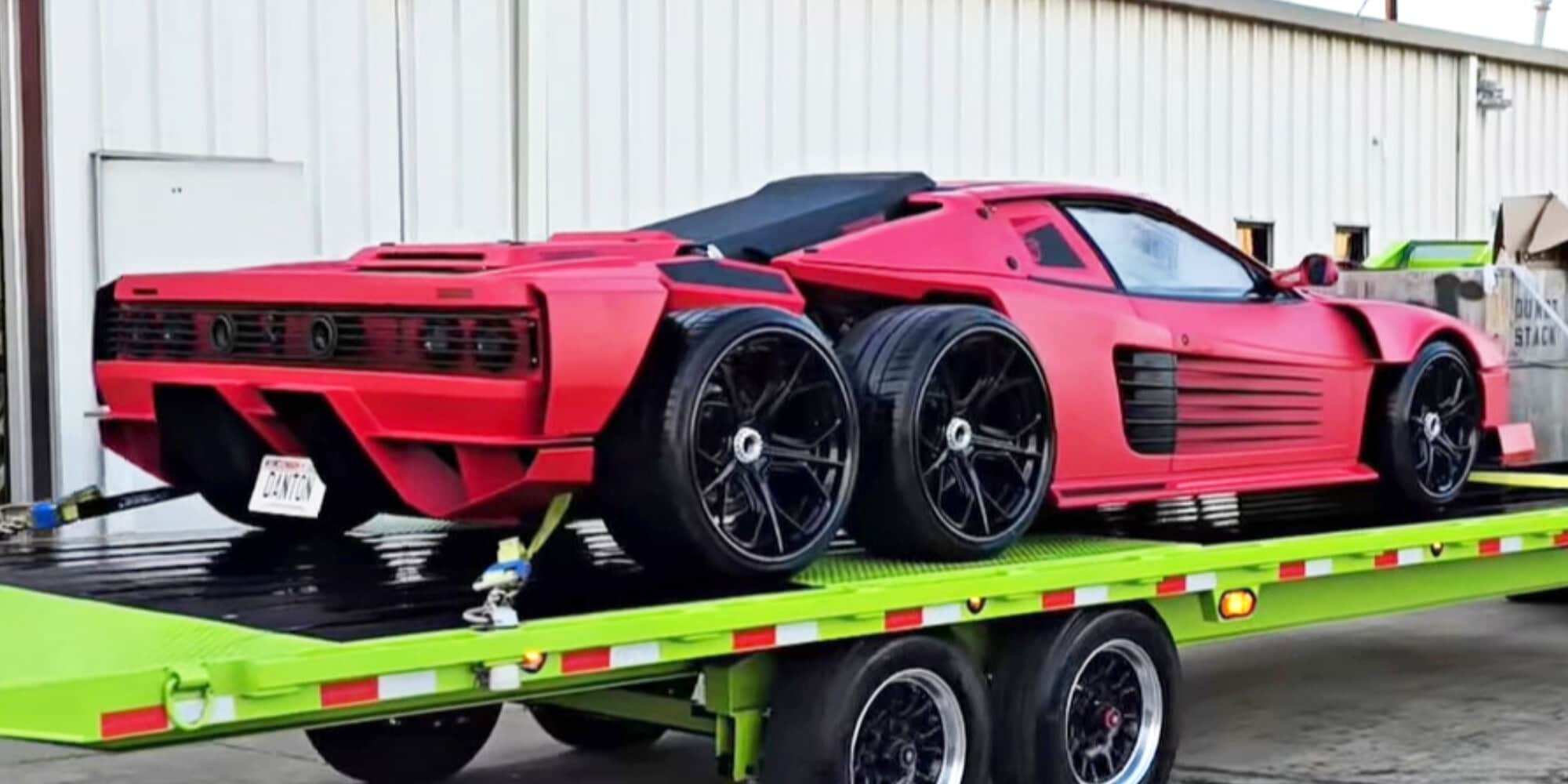 Ferrari Testarossa a sei ruote, il tuning estremo di Danton