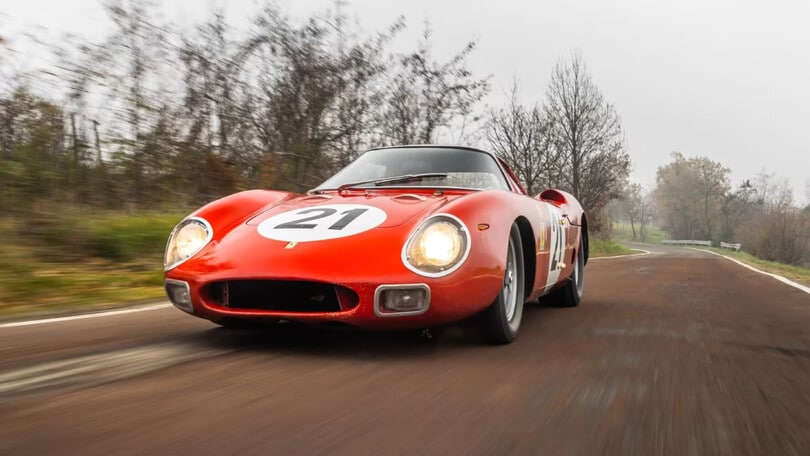 Ferrari 250 LM, la regina di Le Mans nel 1965 è stata venduta a prezzo record