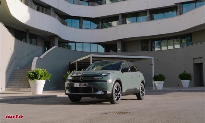 Nuova Citroen C4, la prova su strada