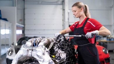 Porsche annuncia tagli al personale, -15% nei prossimi anni