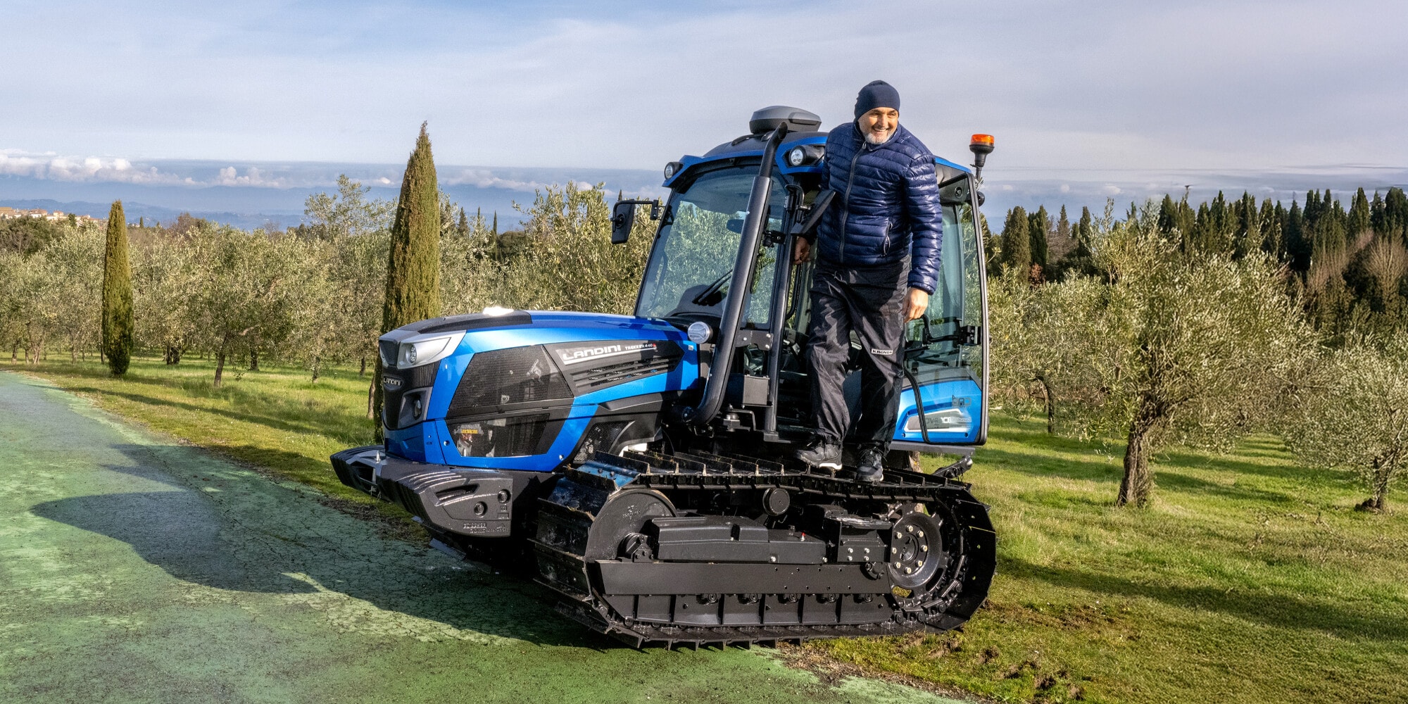 Il CT Luciano Spalletti riceve il trattore Landini Trekker4