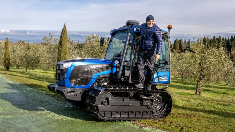 Il CT Luciano Spalletti riceve il trattore Landini Trekker4