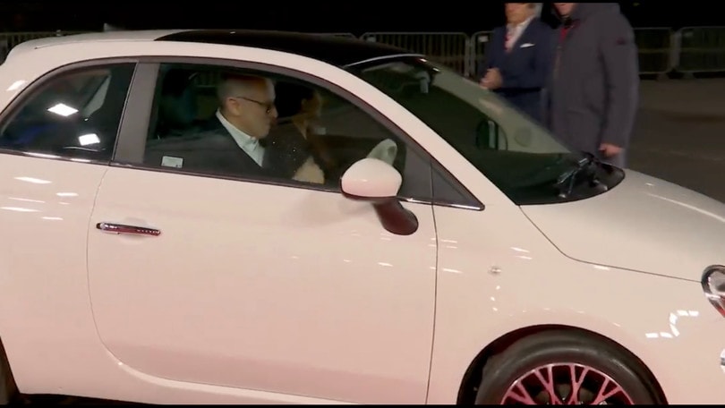 Domenicali con la Fiat 500 infiamma la Formula 1 a Londra