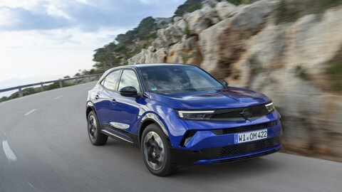 Opel Mokka Hybrid 2025