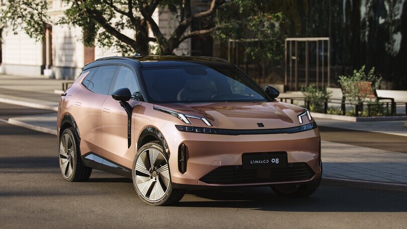 Lynk & Co 08, nessun altro ibrido plug-in ha tanta autonomia in elettrico