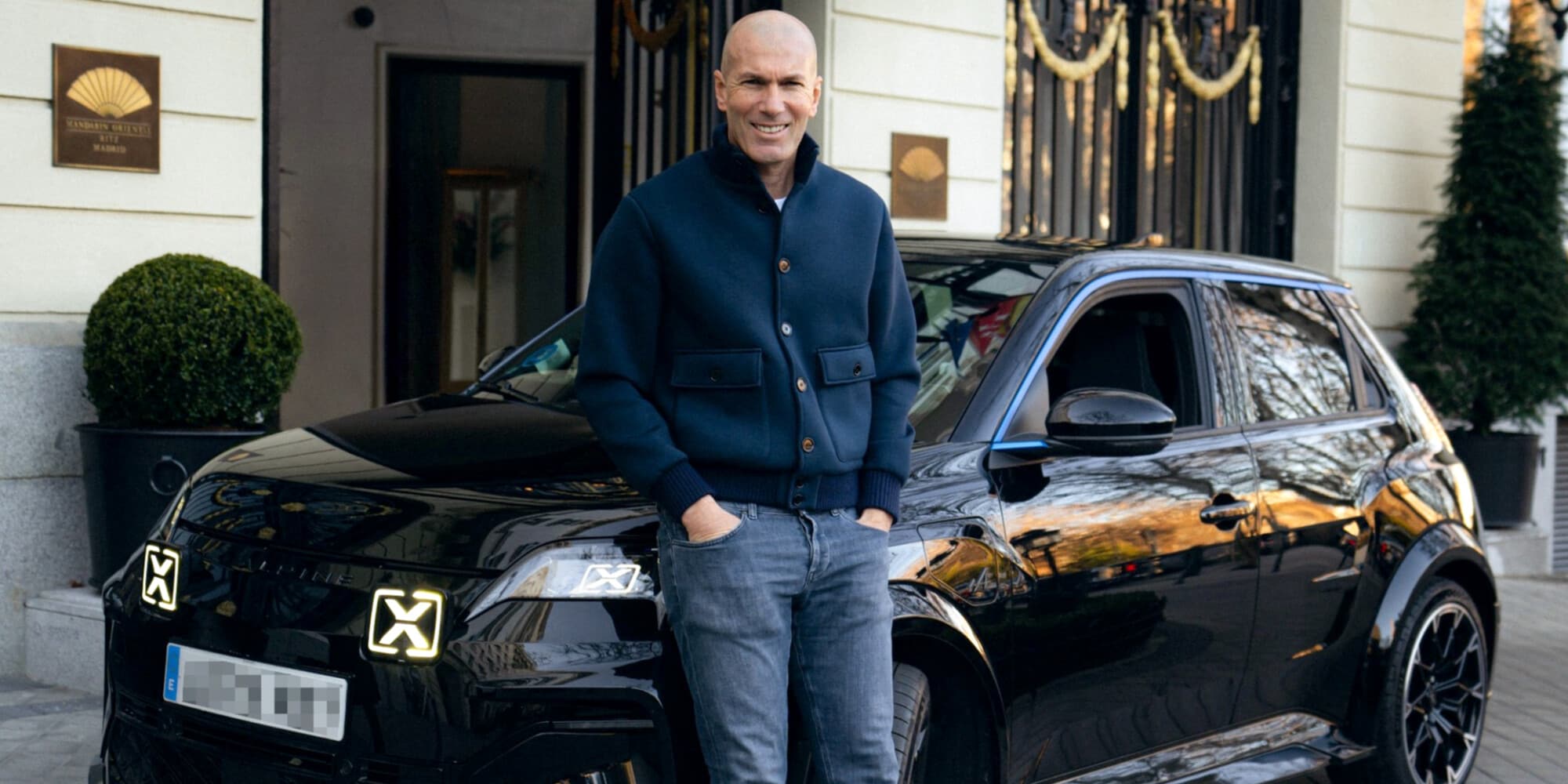 Alpine A290 sulle strade di Madrid con Zinédine Zidane