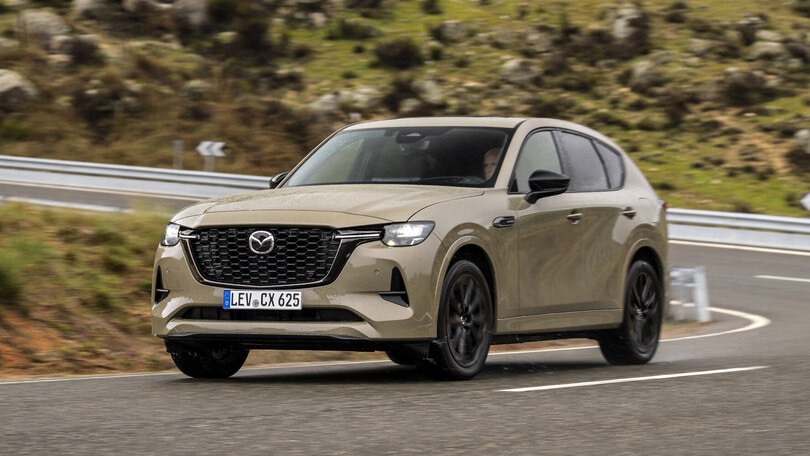 Prova Mazda CX-60 2025, efficienza e piacere di guida