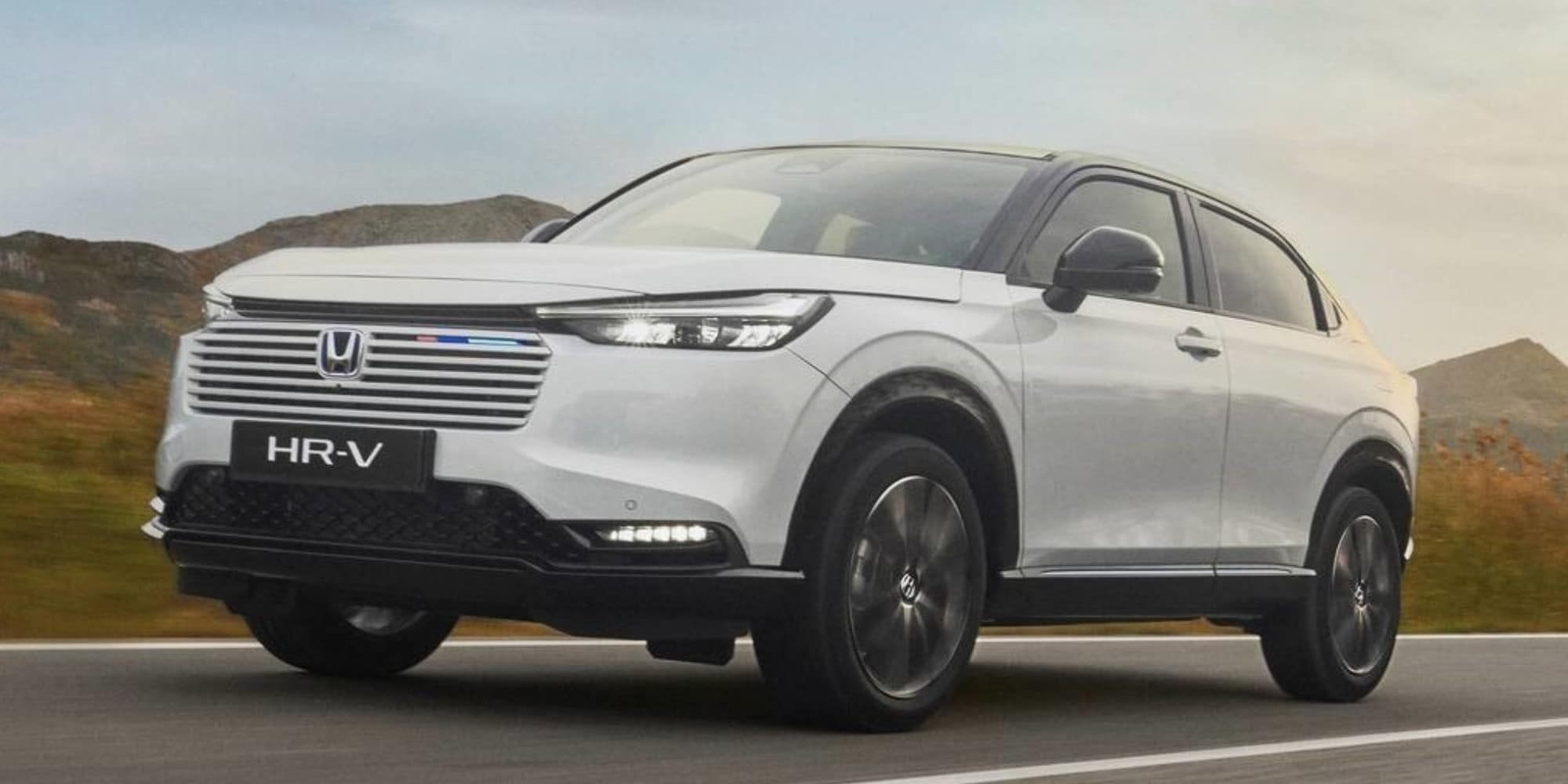 Honda HR-V e:HEV si rinnova per design e versioni