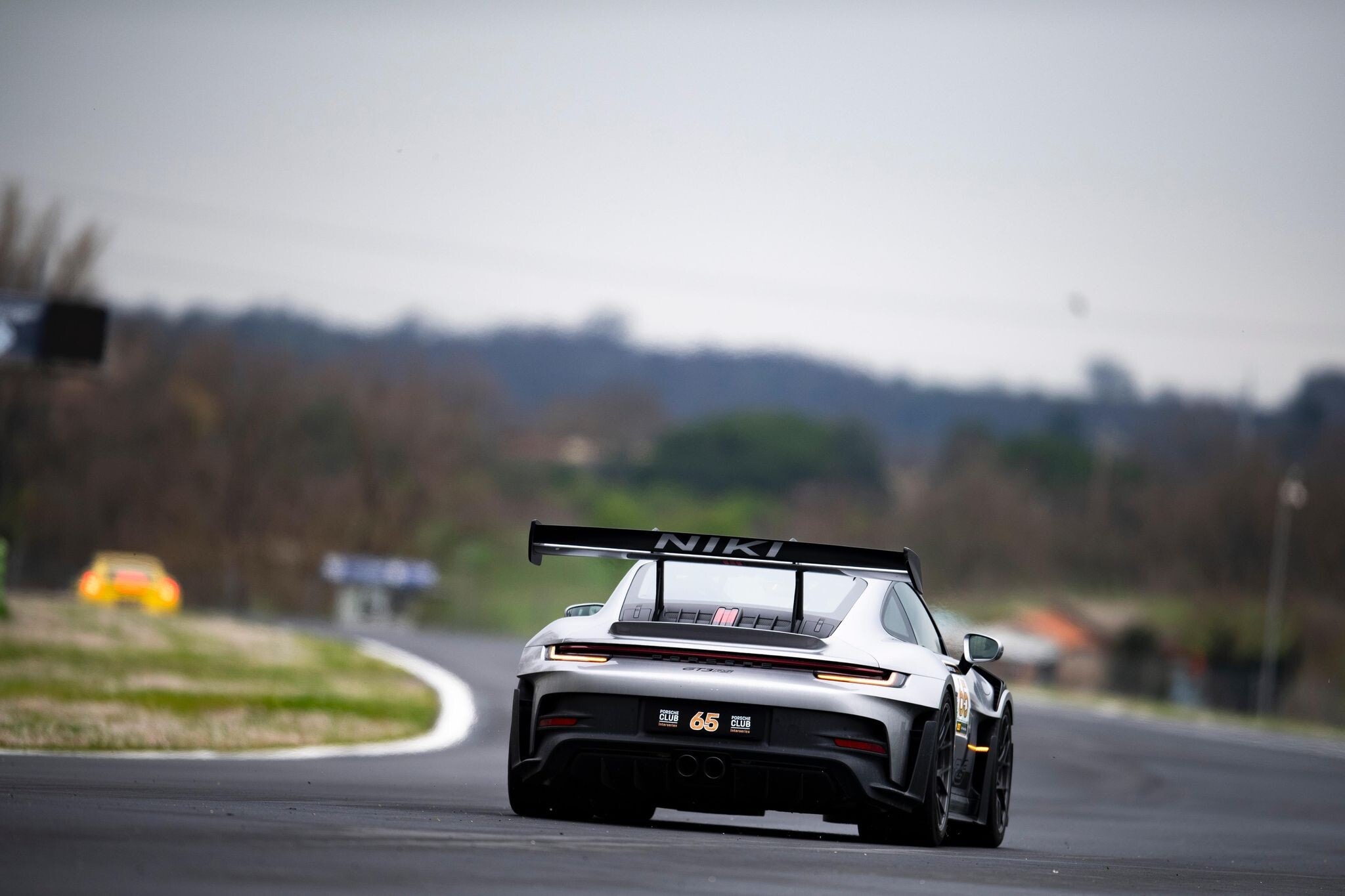 Porsche Club Interseries 2025: emozioni ed esclusività in pista  