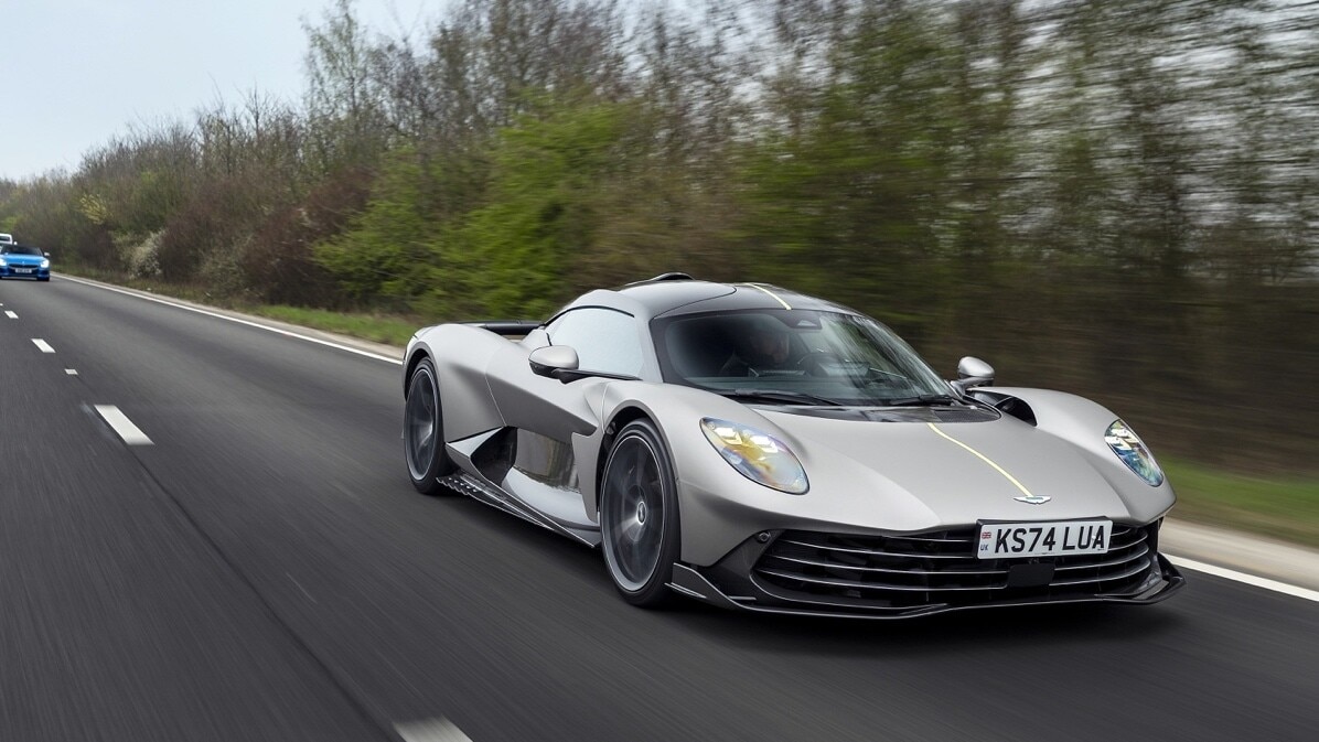 Aston Martin Valhalla, ultimi ritocchi all'assetto prima della produzione