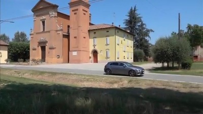 Mercedes Classe A: fascino ed eleganza