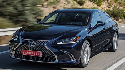 Lexus ES, la prova completa