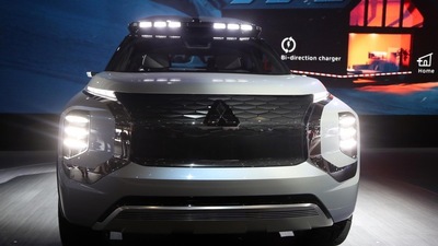 Mitsubishi Engelberg Tourer Concept: foto