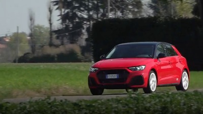 Audi A1 Sportback 30 TSI S Line: la prova al volante VIDEO