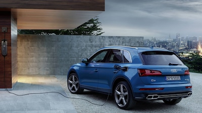 Audi Q5 55 TFSI e Quattro: foto