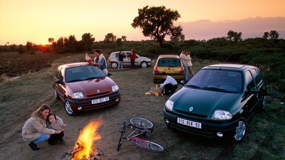 Renault Clio, la seconda serie: FOTO