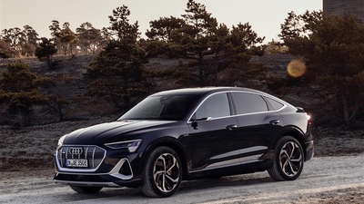 Audi e-tron Sportback: foto
