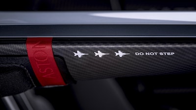 Aston Martin V12 Speedster: tutte le foto