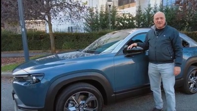 Guidare elettrificato: Tutorial Mazda MX-30